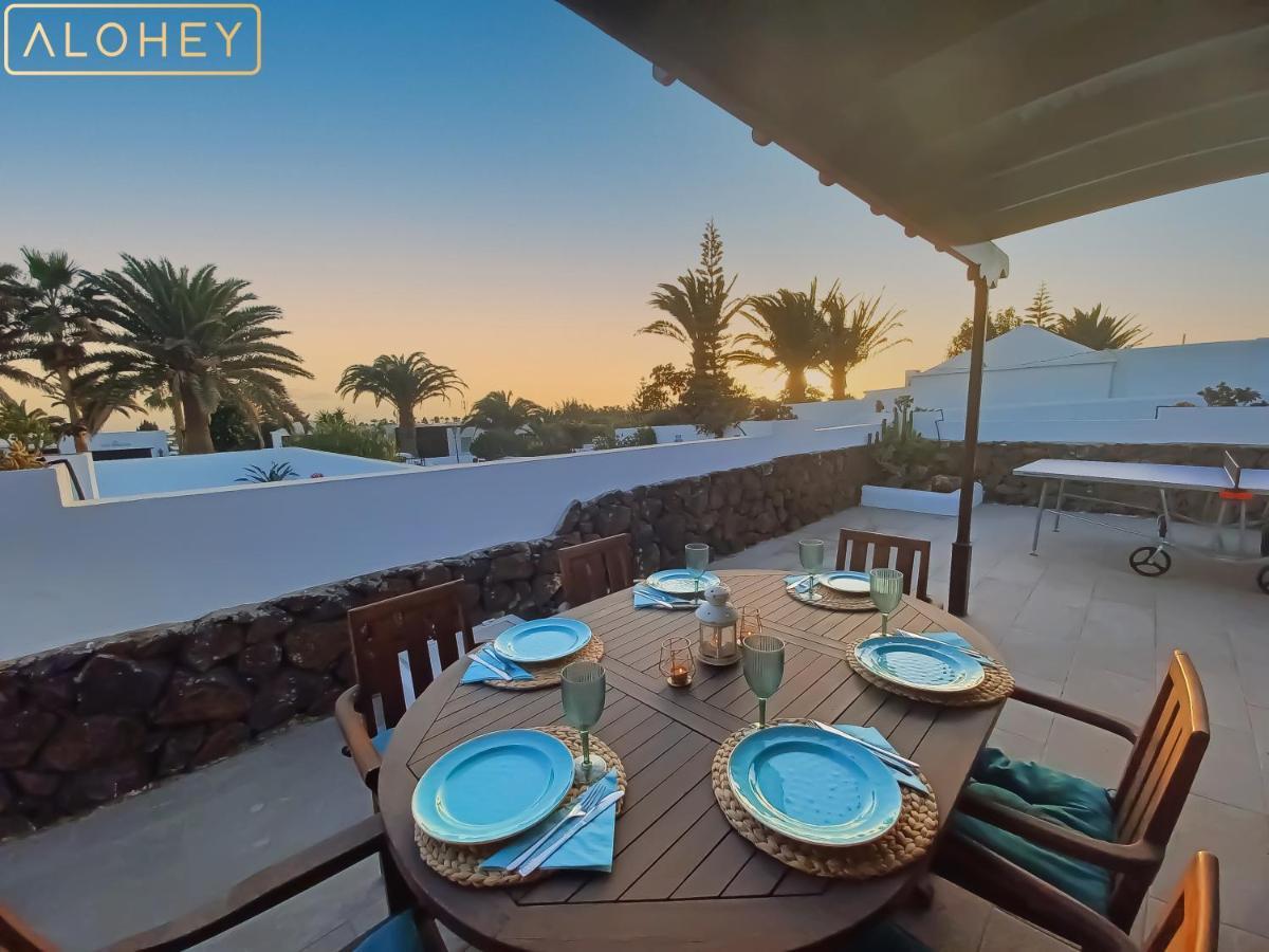 Villa Magica 7 Minutes Walk To Center With Pool And A/c Playa Blanca (Lanzarote)