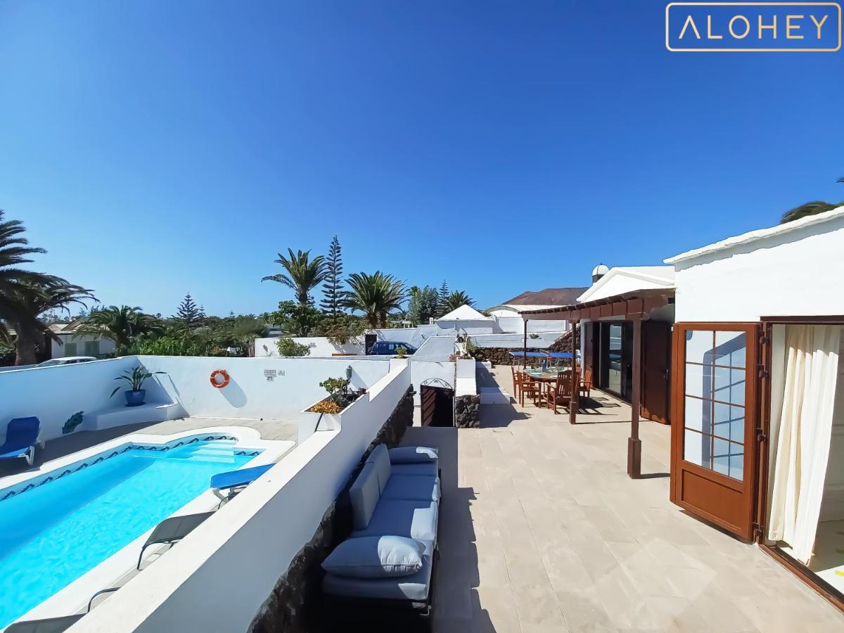 Magica 7 Minutes Walk To Center With Pool And A/c Villa Playa Blanca (Lanzarote)